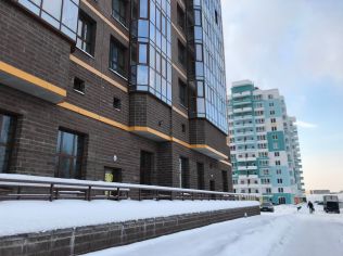 Продажа торгового помещения 158 м2 в офисно-жилом комплексе, метро Лесная