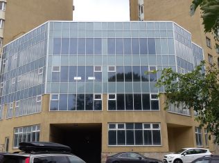 Продажа помещения свободного назначения 1016 м2 в офисно-жилом комплексе, метро Лесная