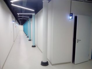 Аренда офиса 1012.6 м2 в бизнес-центре, метро Выборгская