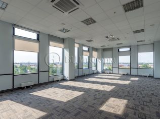 Аренда помещения свободного назначения 151 м²