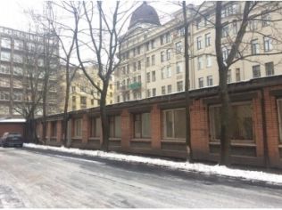 Аренда помещения свободного назначения 300 м2, метро Петроградская