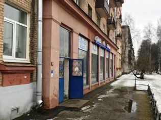 Продажа помещения свободного назначения 240.6 м2 в многофункциональном комплексе, метро Лесная