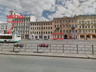 Аренда помещения свободного назначения 100 м2 в торгово-офисном комплексе, метро Лиговский Проспект